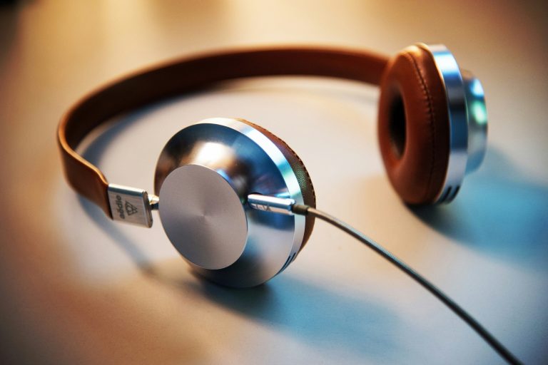 Los mejores auriculares para comerciales en 2026: guía de compra